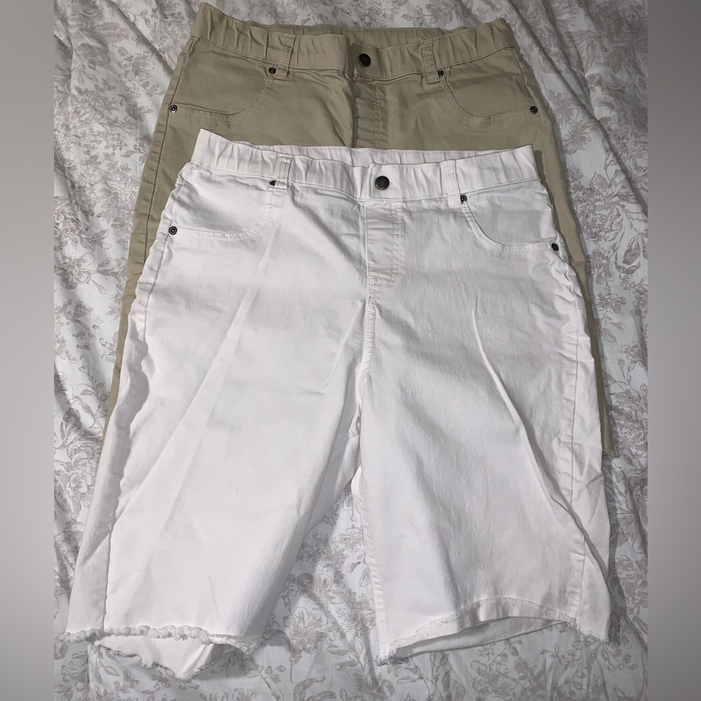 HUE Bundle Women’s White and Tan Flat Front Shorts (2 pairs)